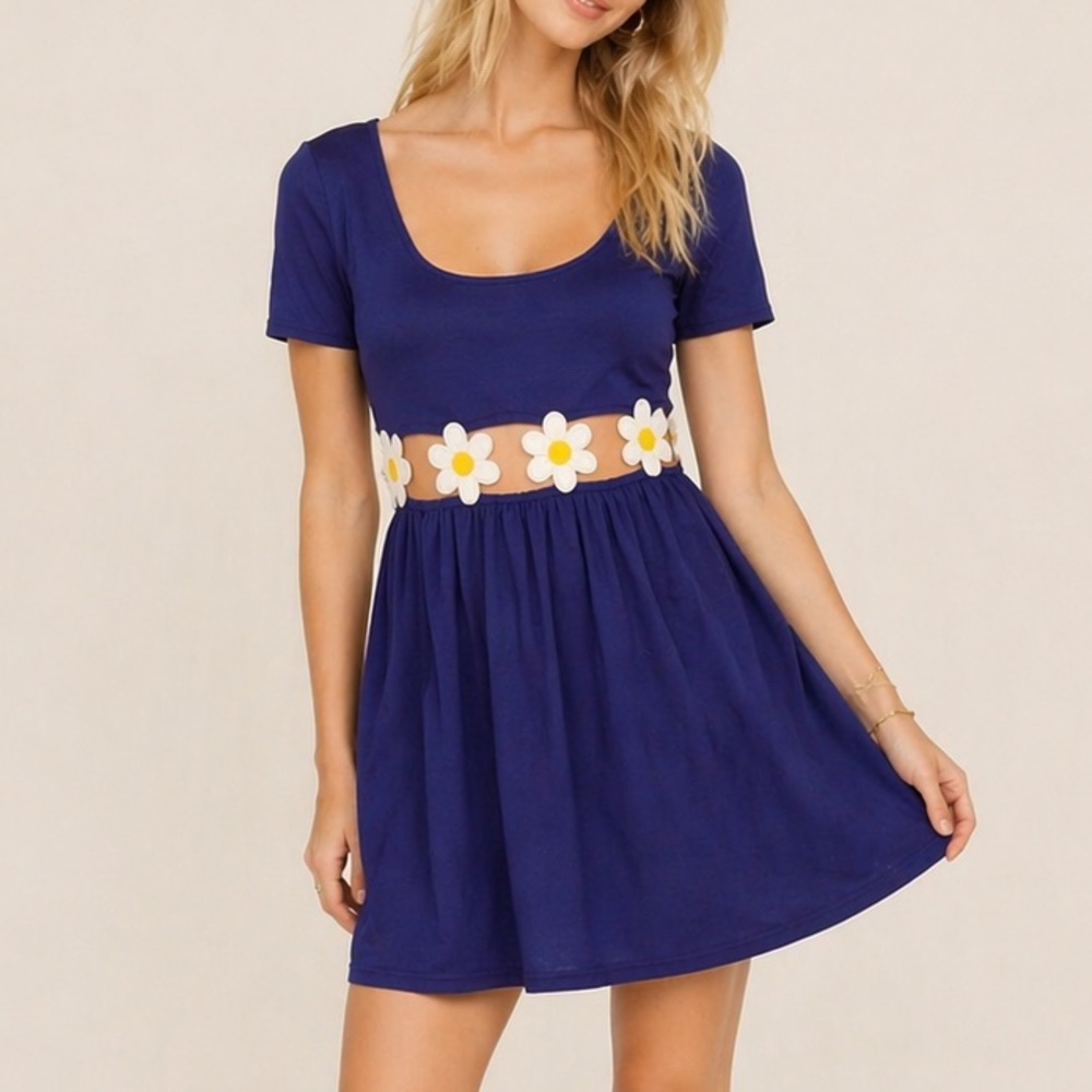 Tobi Blue Short-Sleeve Cutout Floral Waist Mini Dress